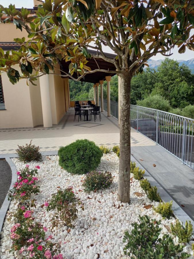 לאוריה אינפריורה Hotel Ristorante Villa Terry מראה חיצוני תמונה