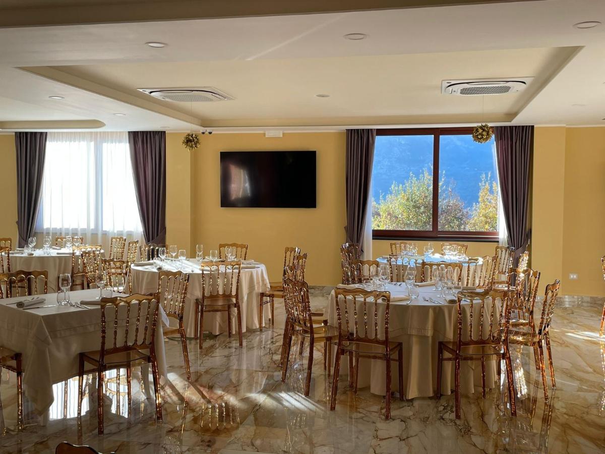 לאוריה אינפריורה Hotel Ristorante Villa Terry מראה חיצוני תמונה