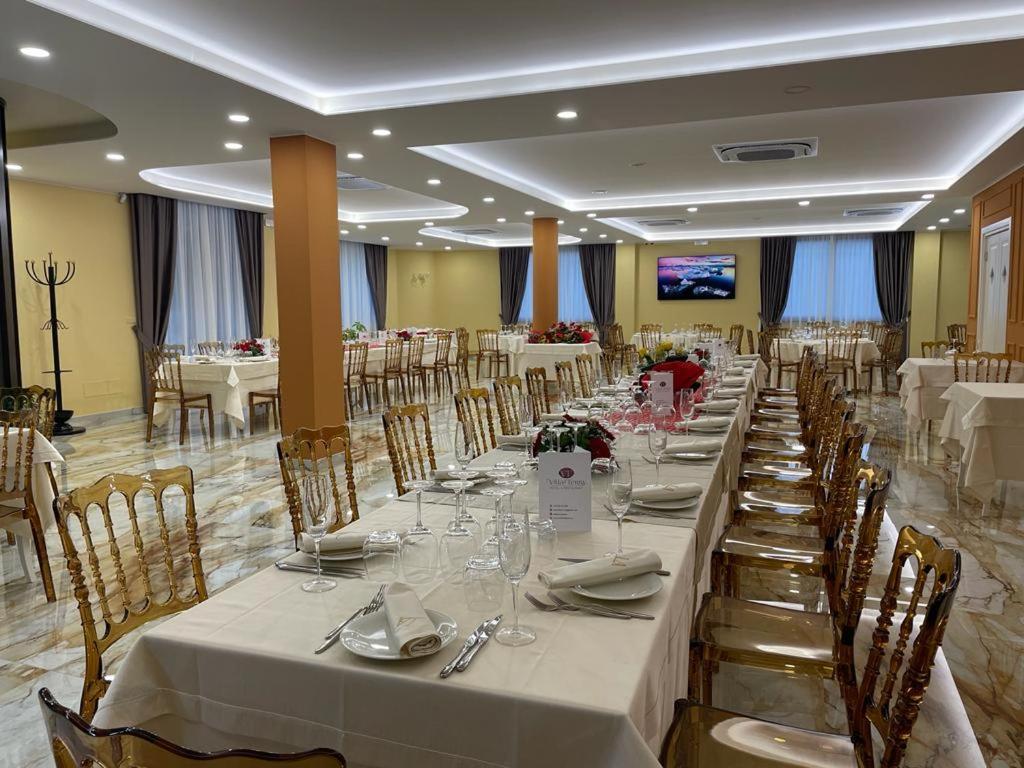 לאוריה אינפריורה Hotel Ristorante Villa Terry מראה חיצוני תמונה